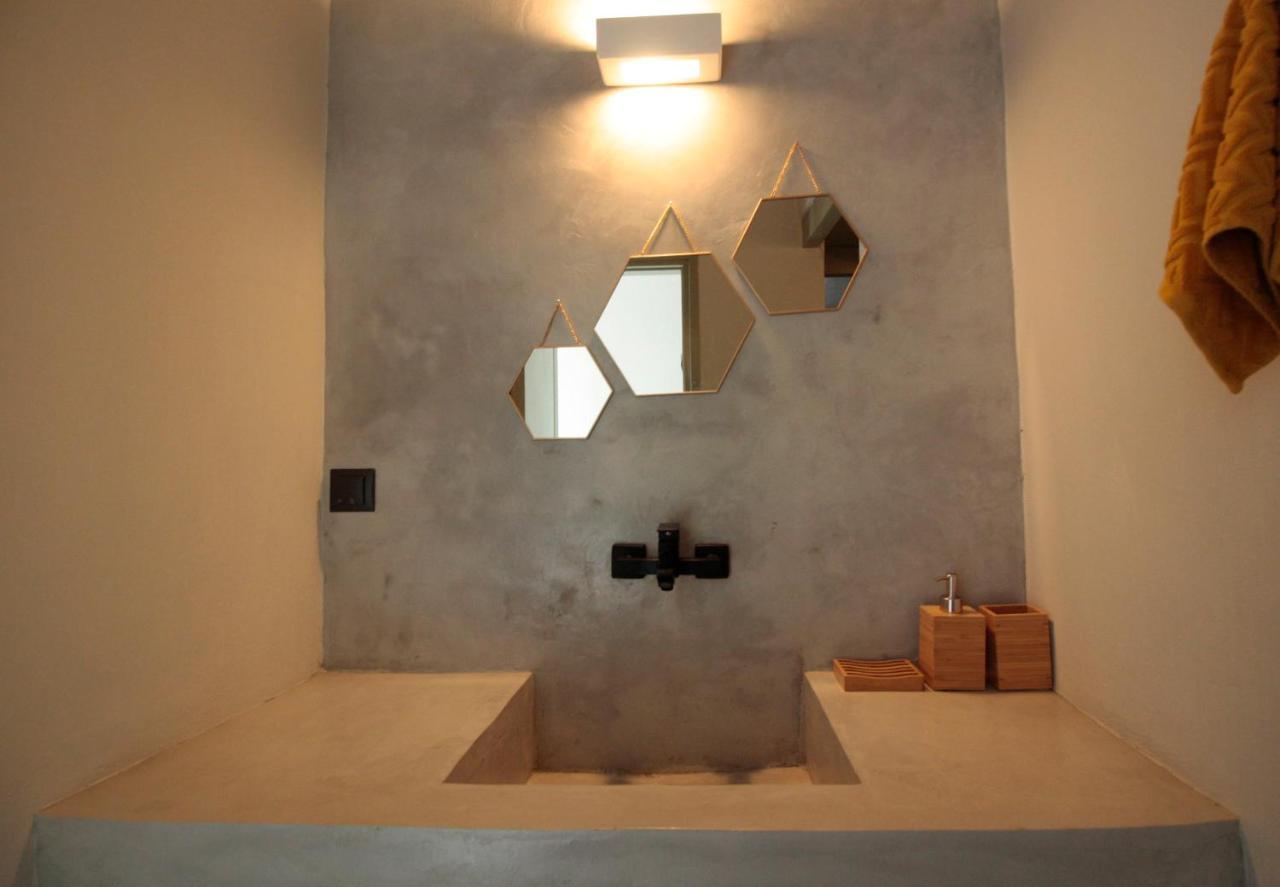New Guesthouse In Emporios Emporeios  Exterior photo